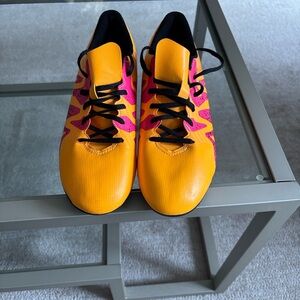 Adidas Men **NEVER WORN** Soccer Cleats - size 6